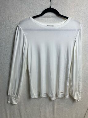 Tahari White Crewneck Top